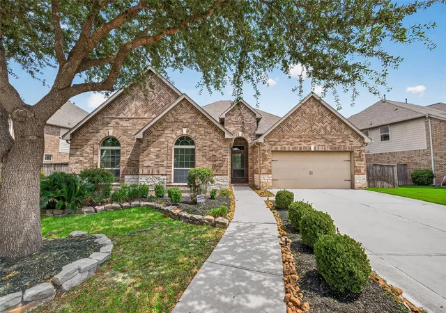 Photo 4 of Single family home for sale at 27818 Tamara Branch Ln, Katy, TX 77494 | MLS# 45719688 | Listing updated on 2026-08-22