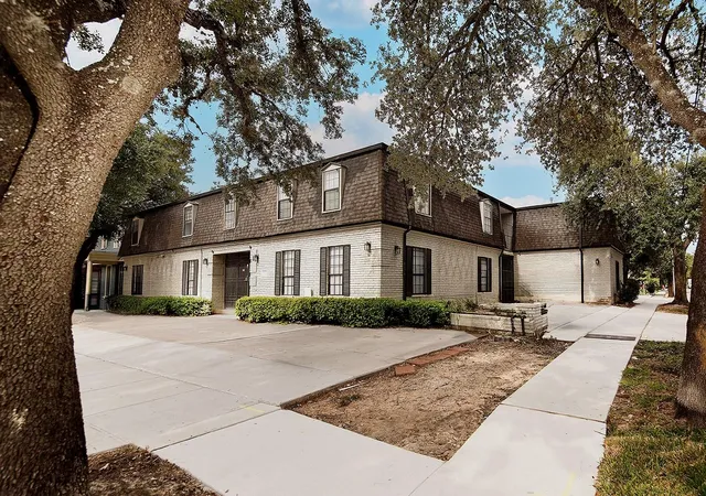1st image of 3402 Garrott St #2, Houston, TX 77006 | MLS# 53255777