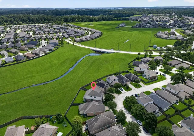 2nd image of 10202 Larkmist Ln, Tomball, TX 77375 | MLS# 73171337