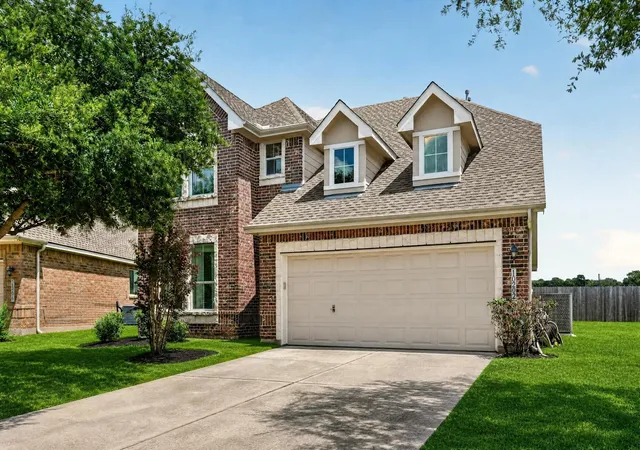 3rd image of 10202 Larkmist Ln, Tomball, TX 77375 | MLS# 73171337