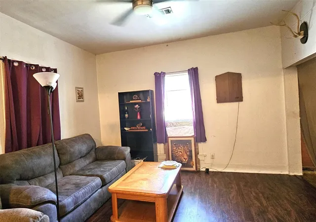 4th image of 1131 2Nd Ave S, Texas City, TX 77590 | MLS# 80382242