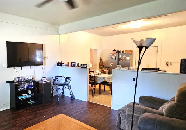 5th image of 1131 2Nd Ave S, Texas City, TX 77590 | MLS# 80382242
