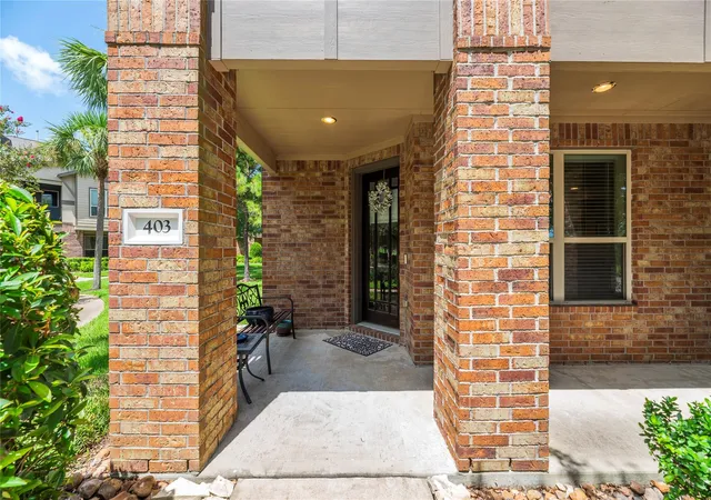 4th image of 403 Marina View Dr, Webster, TX 77598 | MLS# 23443972