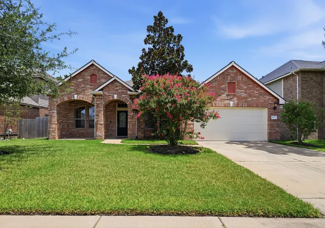 Photo 2 of Single family home for sale at 18714 Tupper Crk Ct, Tomball, TX 77377 | MLS# 65491794 | Listing updated on 2026-09-12