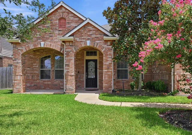 Photo 2 of Single family home for sale at 18714 Tupper Crk Ct, Tomball, TX 77377 | MLS# 65491794 | Listing updated on 2026-09-12