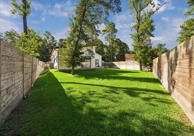 Photo 28 of Single family home for sale at 1643 Beech Dr, Conroe, TX 77385 | MLS# 33731540 | Listing updated on 2026-08-29