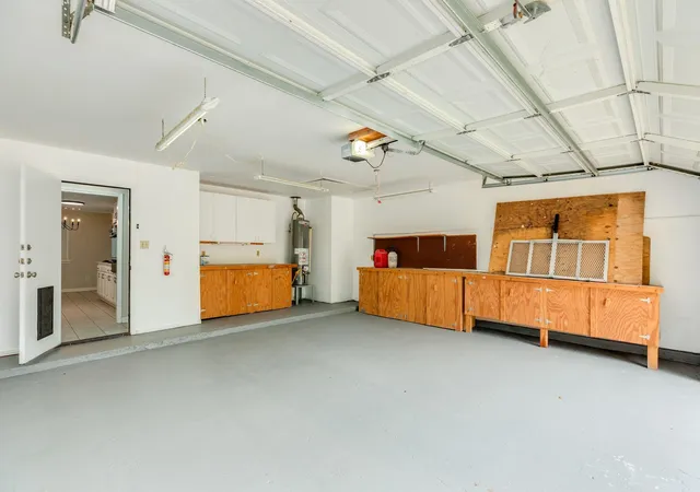 34th image of 224 Banyan St, Lake Jackson, TX 77566 | MLS# 60543279