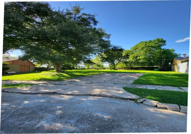 1st image of 16842 Rapidcreek Dr, Houston, TX 77053 | MLS# 31646832