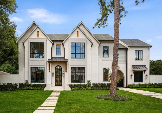 Photo 1 of Sale Pending at 534 W Dana Ln, Houston, TX 77024 | MLS# 41400969 | Listing updated on 2026-09-16