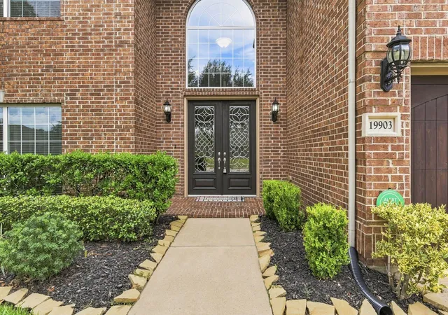 Photo 3 of Single family home for sale at 19903 Senterra Lakes Blvd, Spring, TX 77379 | MLS# 5457287 | Listing updated on 2026-09-05
