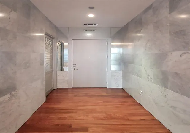 4th image of 5005 Hidalgo St #807, Houston, TX 77056 | MLS# 21664353