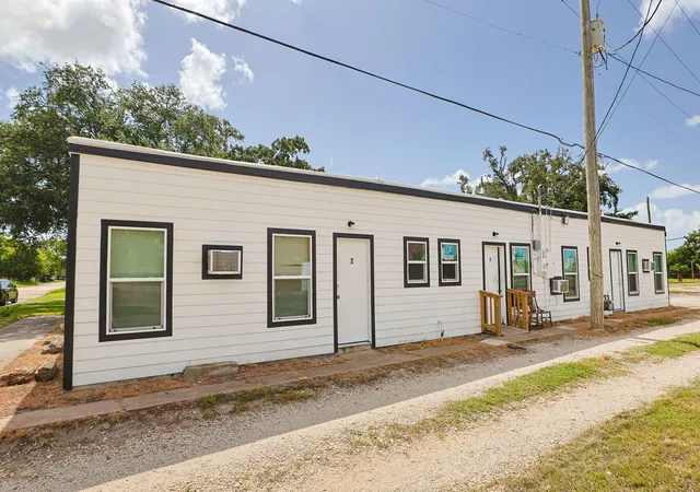 1st image of 521 2nd Ave N, Texas City, TX 77590 | MLS# 46210385