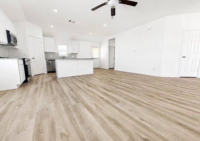 Photo 3 of Single family home for sale at 504 Oak Chase Ave, Dayton, TX 77535 | MLS# 28309339 | Listing updated on 2026-08-15
