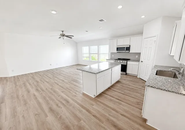 Photo 3 of Single family home for sale at 504 Oak Chase Ave, Dayton, TX 77535 | MLS# 28309339 | Listing updated on 2026-08-15