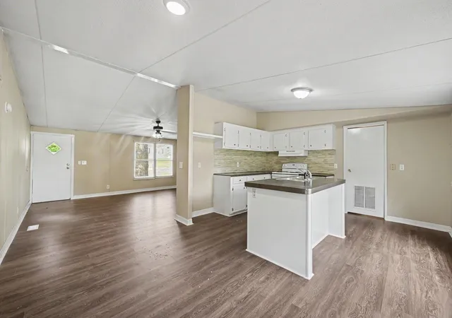 4th image of 16306 Oaklane Trl, Magnolia, TX 77355 | MLS# 32151752