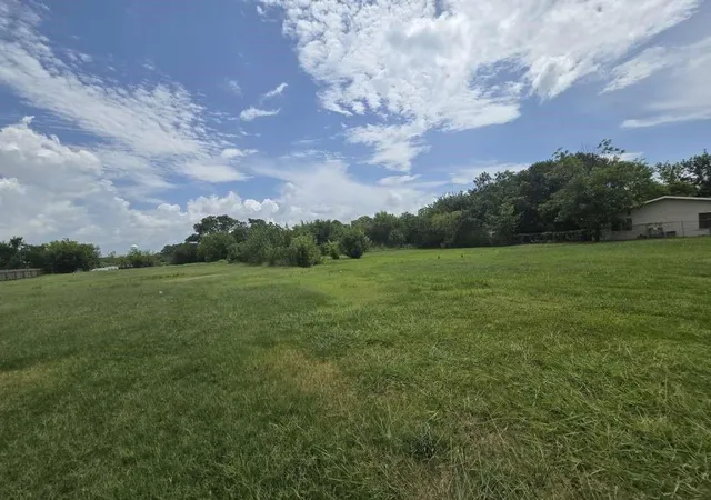Photo 2 of Land for sale at 1616 W Texas Ave, Baytown, TX 77520 | MLS# 59085163 | Listing updated on 2026-08-17