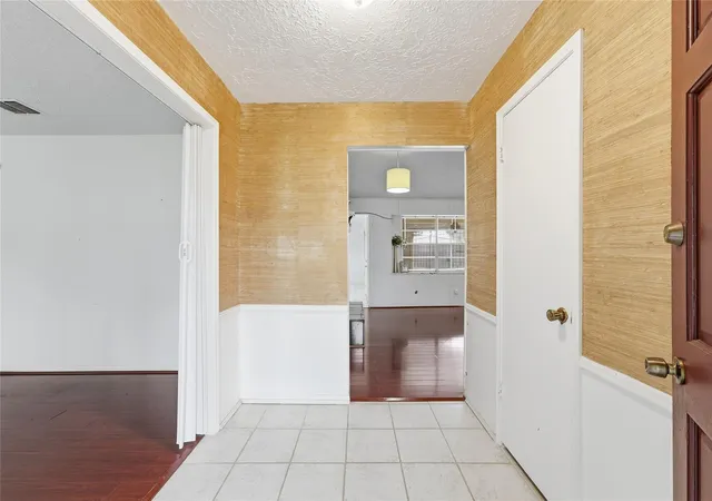 Photo 4 of Single family home for sale at 12126 Pine Knoll Dr, Houston, TX 77099 | MLS# 82725609 | Listing updated on 2026-10-04