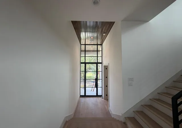 2nd image of 4927 Heatherglen Dr, Houston, TX 77096 | MLS# 39045769