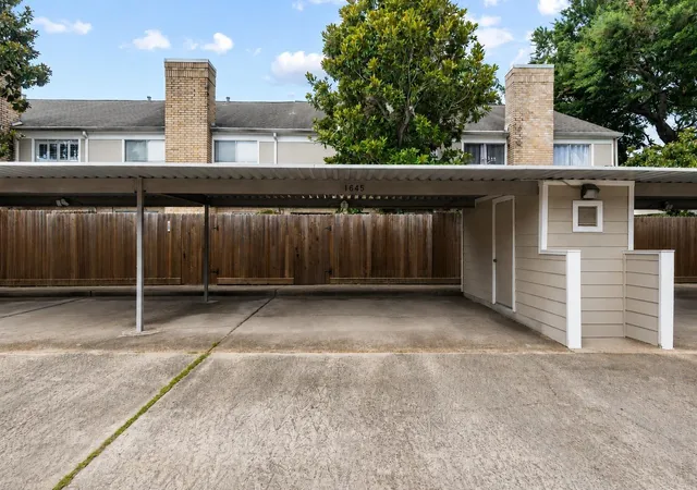 22nd image of 1645 W Sam Houston Pkwy S, Houston, TX 77042 | MLS# 23319899