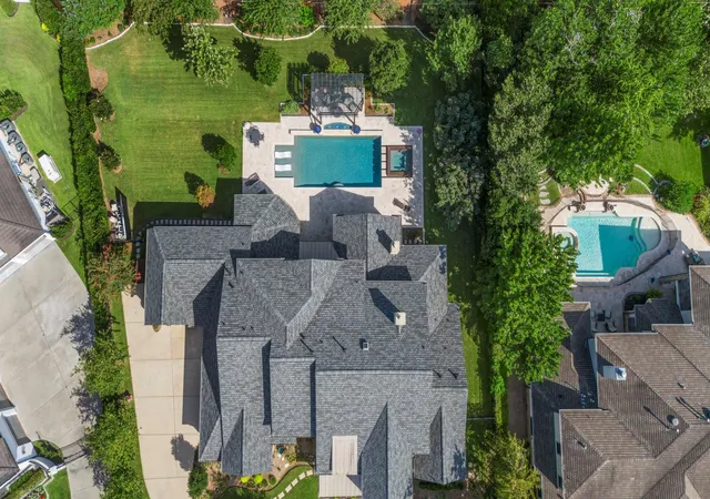 Photo 3 of Sale Pending at 102 Big Trl Ct, Missouri City, TX 77459 | MLS# 42926826 | Listing updated on 2026-08-15