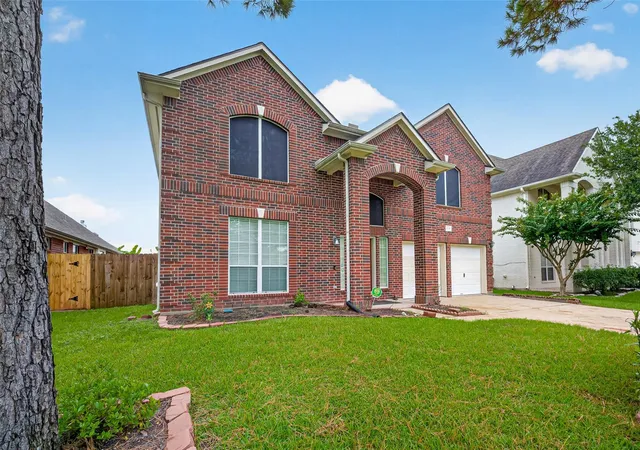 2nd image of 12319 Ashford Green Ct, Sugar Land, TX 77478 | MLS# 71217130
