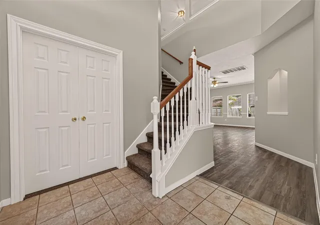 Photo 3 of Sale Pending at 634 Cypresswood Ests Ln, Spring, TX 77373 | MLS# 46176699 | Listing updated on 2026-10-05