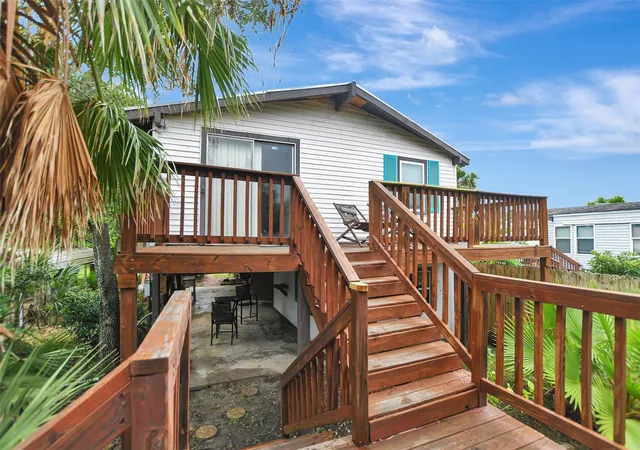 1st image of 1035 16th St, Dickinson, TX 77539 | MLS# 16277273
