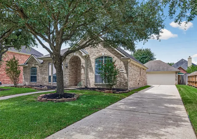 3rd image of 20007 Glen Lake Dr, Spring, TX 77388 | MLS# 74601766