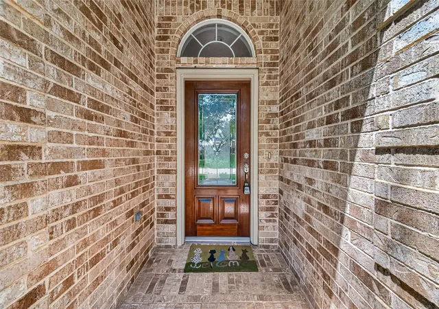 5th image of 20007 Glen Lake Dr, Spring, TX 77388 | MLS# 74601766