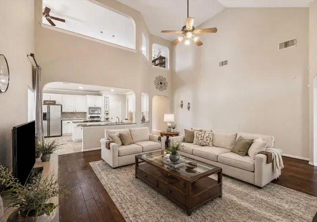 1st image of 2202 Summer Wind Dr, Sugar Land, TX 77479 | MLS# 74121240