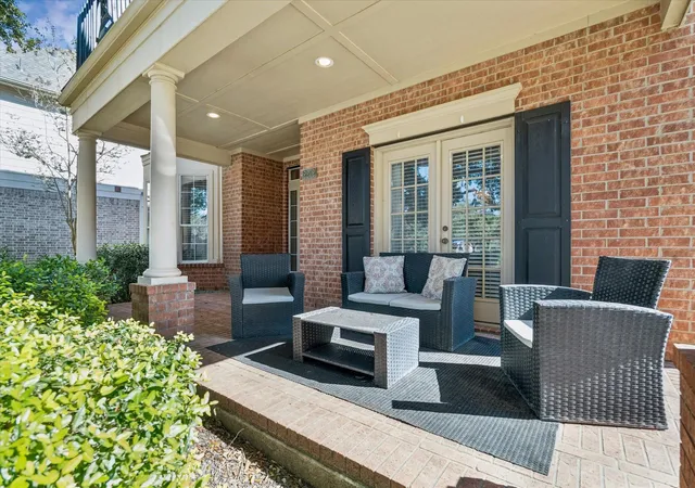3rd image of 2202 Summer Wind Dr, Sugar Land, TX 77479 | MLS# 74121240