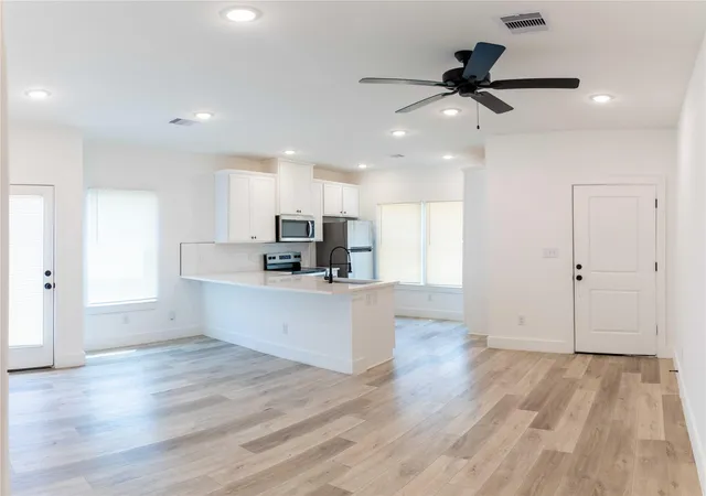 2nd image of 4709 Ireland St, Houston, TX 77016 | MLS# 90303776