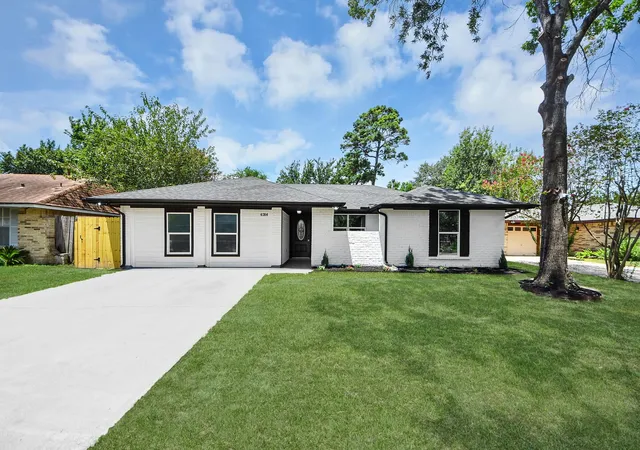 Photo 2 of Single family home for sale at 6314 Silver Chalice Dr, Houston, TX 77088 | MLS# 27429130 | Listing updated on 2026-09-11