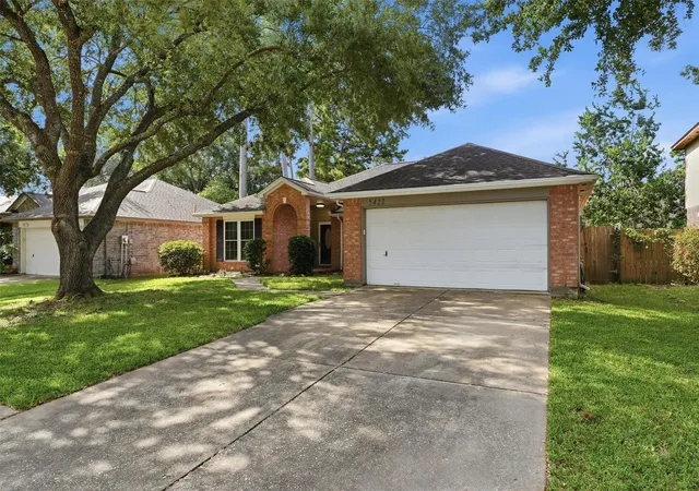 Photo 2 of Single family home for sale at 5422 Flax Bourton St, Humble, TX 77346 | MLS# 62896524 | Listing updated on 2026-08-15