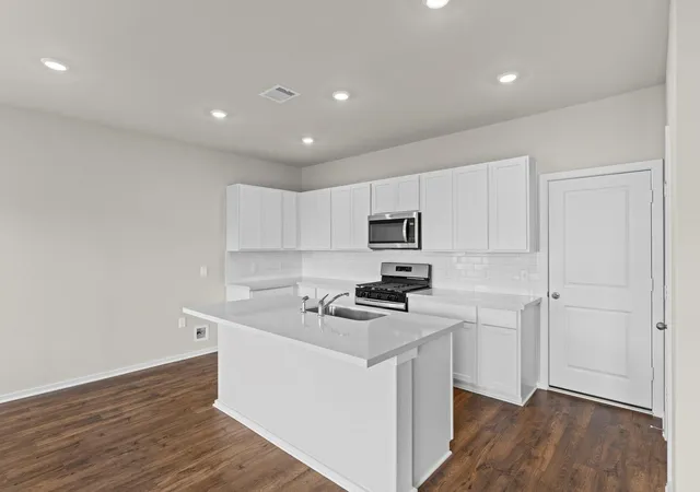 Photo 3 of Sale Pending at 1946 Stargazer Ln, Angleton, TX 77515 | MLS# 89441904 | Listing updated on 2026-09-15