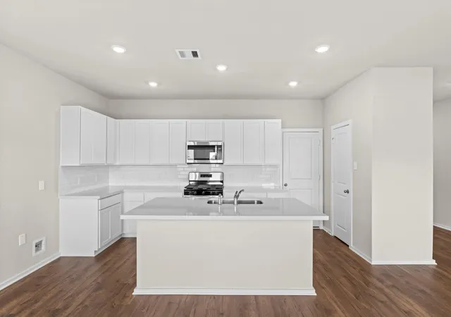 Photo 3 of Sale Pending at 1946 Stargazer Ln, Angleton, TX 77515 | MLS# 89441904 | Listing updated on 2026-09-15