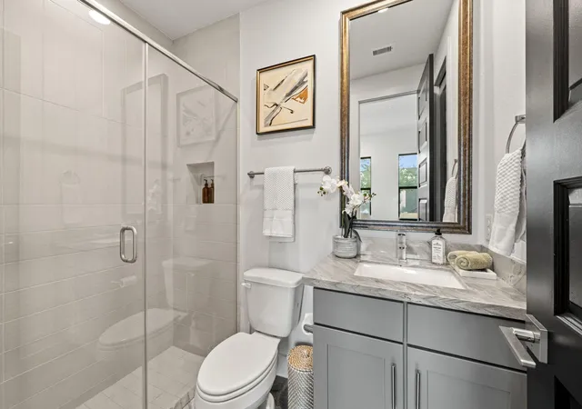 Photo 4 of Single family home for sale at 1119 Paige St, Houston, TX 77003 | MLS# 59287364 | Listing updated on 2026-09-19