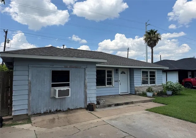 Photo 2 of Single family home for sale at 2209 18th Street, Galena Park, TX 77547 | MLS# 7288115 | Listing updated on 2026-08-10