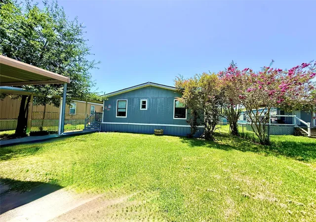 2nd image of 1014 Tealway Dr, Pasadena, TX 77504 | MLS# 42700683