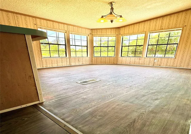 4th image of 1014 Tealway Dr, Pasadena, TX 77504 | MLS# 42700683