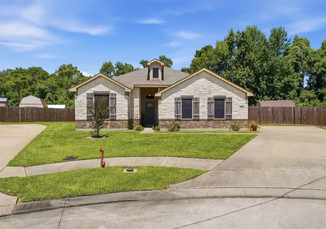1st image of 105 Jessica Dr, Dayton, TX 77535 | MLS# 12149327
