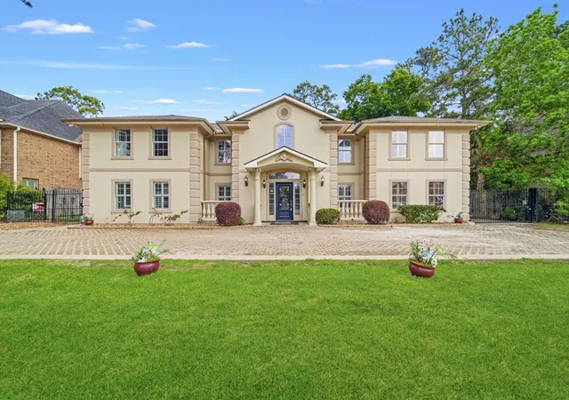 1st image of 11730 Denise Dr, Houston, TX 77024 | MLS# 85491385