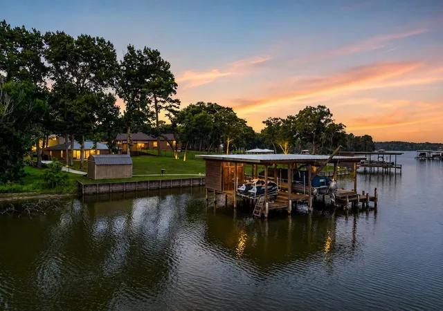 Photo 1 of Single family home for sale at 332 Red Oak Ln, Trinity, TX 75862 | MLS# 28269832 | Listing updated on 2026-09-05