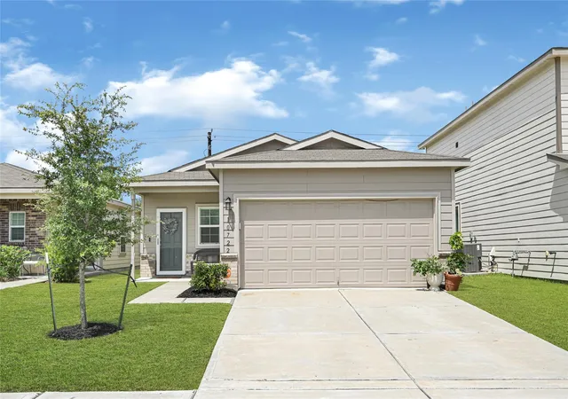 1st image of 10722 Cashew Run Ln, Houston, TX 77075 | MLS# 44426511