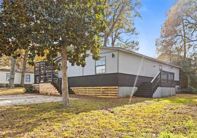 Photo 4 of Single family home for sale at 14189 Shadow Bay Dr, Willis, TX 77318 | MLS# 21853710 | Listing updated on 2026-09-17