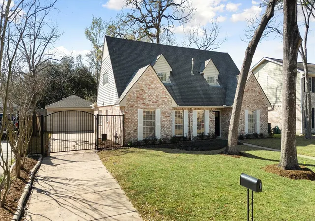 2nd image of 5707 Ash Oak Dr, Houston, TX 77091 | MLS# 964677
