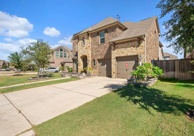 3rd image of 2723 Camellia Ave, Brookshire, TX 77423 | MLS# 93206896