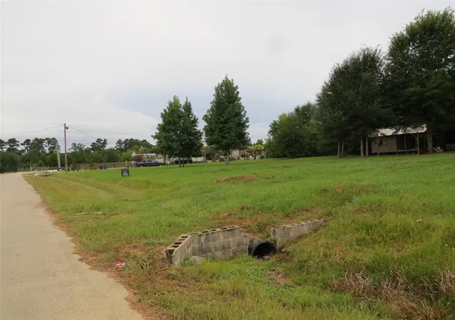 Photo 2 of Land for sale at 709 County Rd 3554, Cleveland, TX 77327 | MLS# 4853590 | Listing updated on 2026-09-19