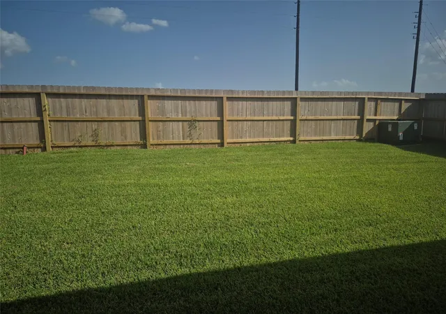Photo 3 of Single family home for sale at 410 Dorion Lagoon, Crosby, TX 77532 | MLS# 12326995 | Listing updated on 2026-09-23