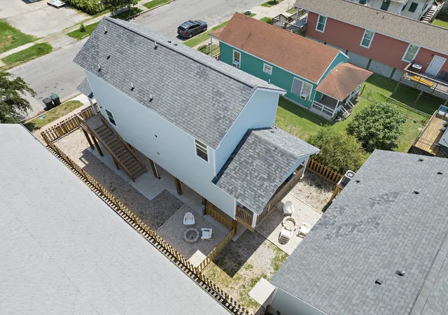3rd image of 3610 Sealy St, Galveston, TX 77550 | MLS# 83184283